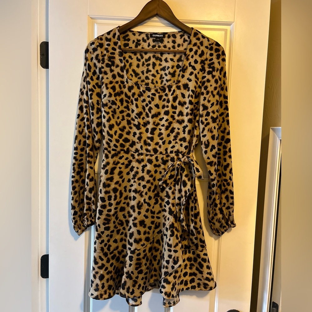Express cheetah print dress size small